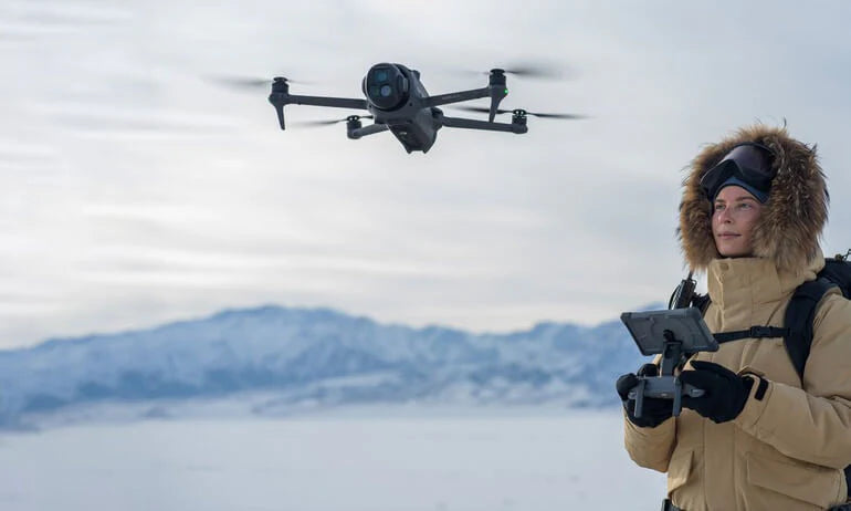 De nieuwe generatie AirView Pro 4: Drone met drie camera's voor beginners en professionele opnames.